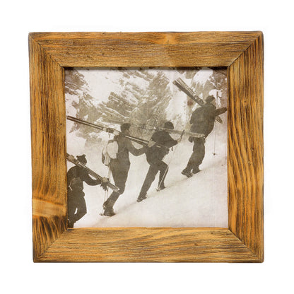 Historisches Bild "Tourengeher" aus den 60er Jahren im Holzrahmen Hochkönig